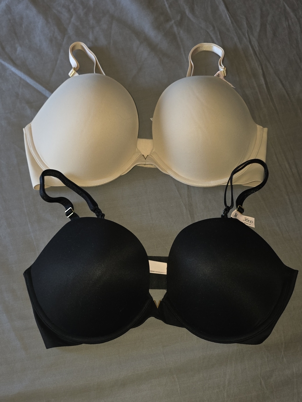 Bundle Of 2 Victoria's Secret Love Cloud Smooth Push-Up Bras